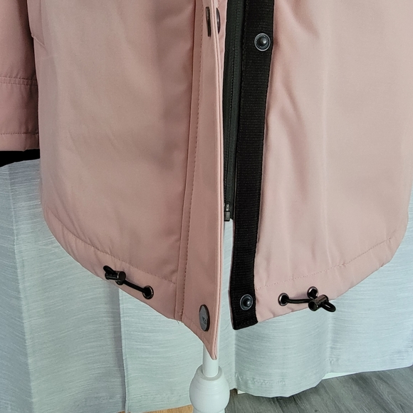 UGG Bernice Waterproof Parka - Picture 5 of 10